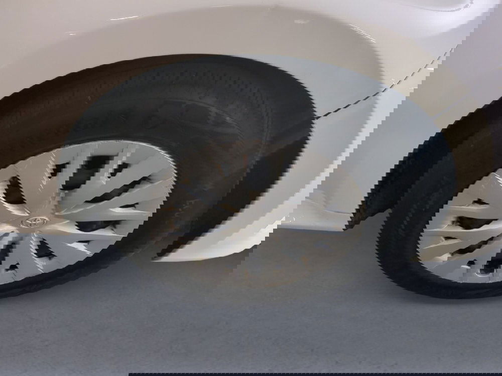 Toyota Yaris usata a Milano (9)