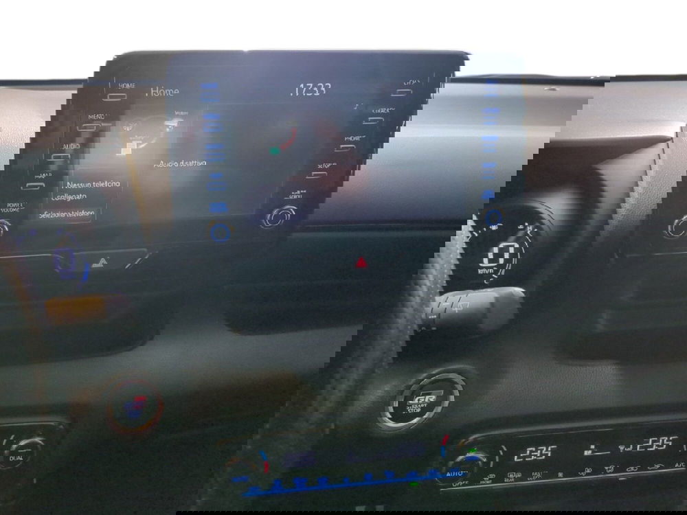 Toyota Yaris GR Sport usata a Milano (14)