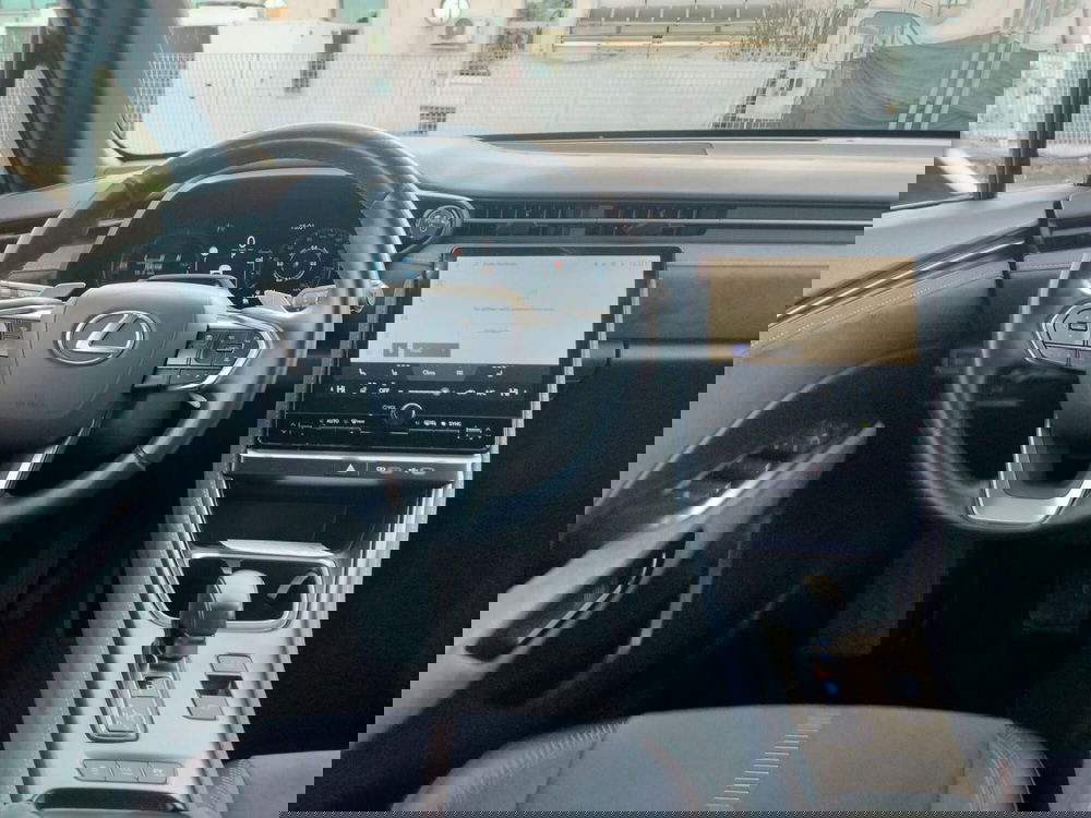 Lexus LBX usata a Modena (9)