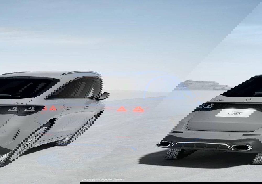 Mercedes-Benz Classe E Station Wagon nuova a Bergamo (2)