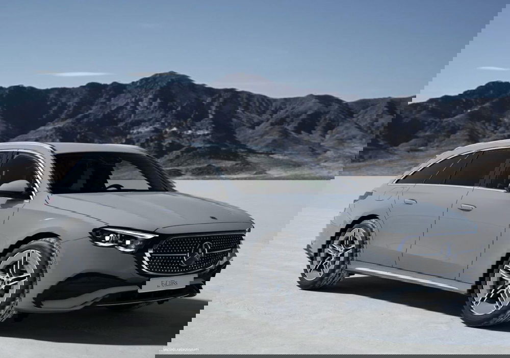 Mercedes-Benz Classe E Station Wagon nuova a Bergamo (3)