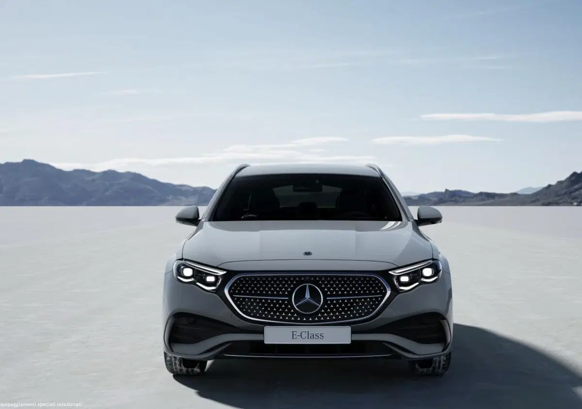 Mercedes-Benz Classe E Station Wagon nuova a Bergamo (4)