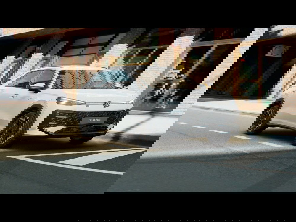 Volkswagen T-Roc nuova a Livorno (4)