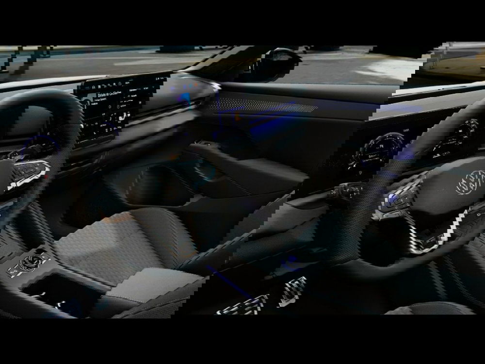 Volkswagen T-Roc nuova a Livorno (6)