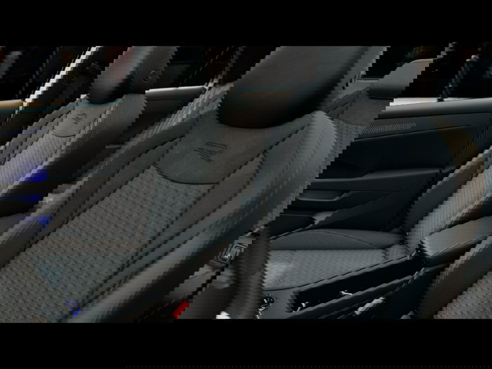 Volkswagen T-Roc nuova a Livorno (8)