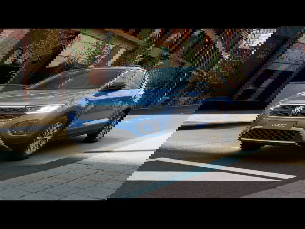 Volkswagen T-Roc nuova a Livorno