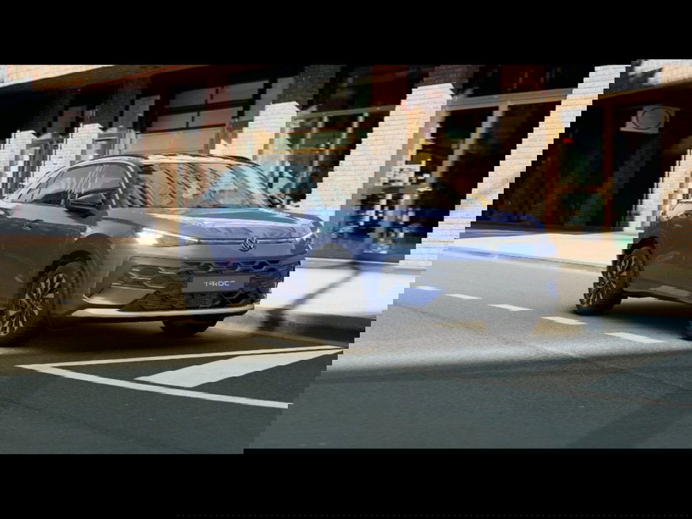 Volkswagen T-Roc nuova a Livorno (4)