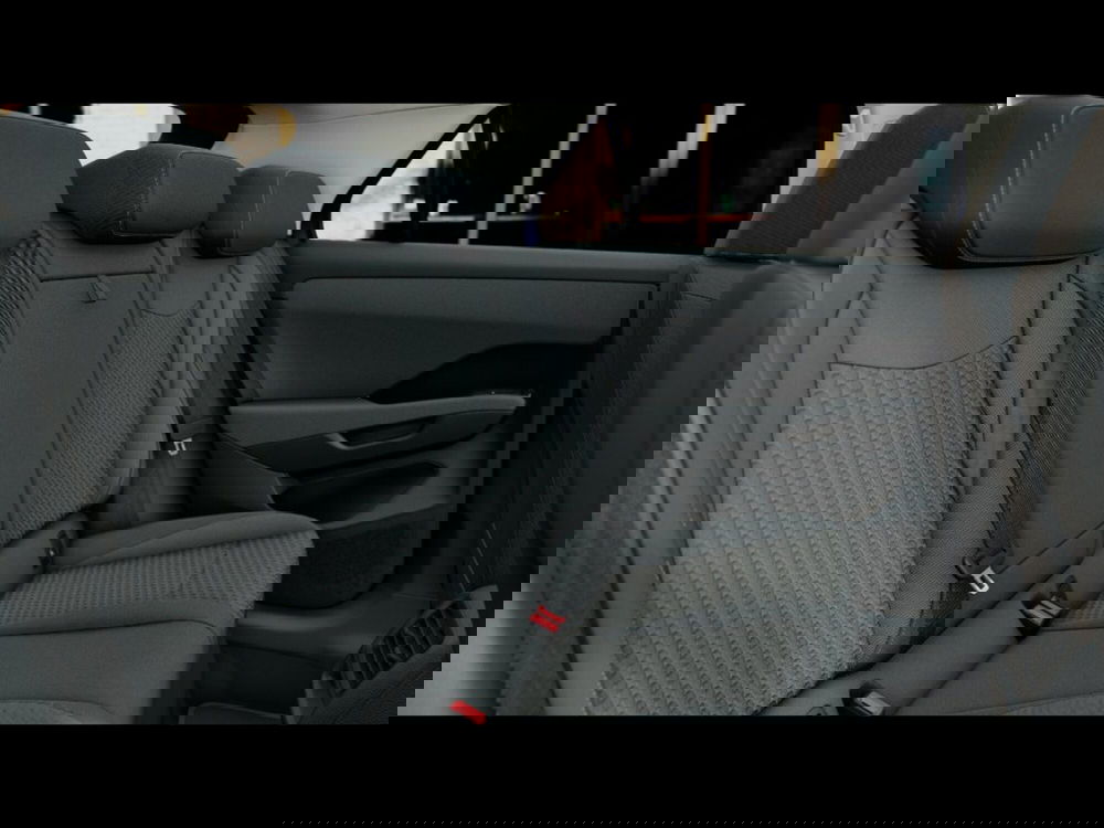 Volkswagen T-Roc nuova a Livorno (9)