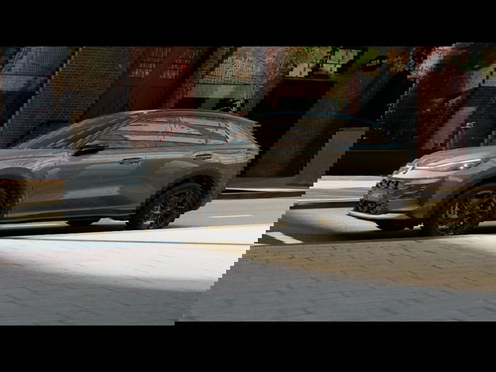 Volkswagen T-Roc nuova a Livorno (2)