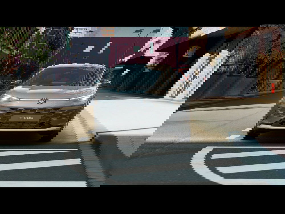 Volkswagen T-Roc nuova a Livorno (5)