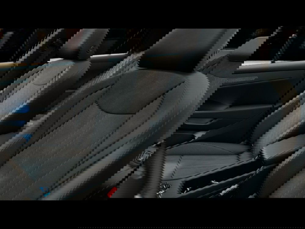 Volkswagen T-Roc nuova a Livorno (8)