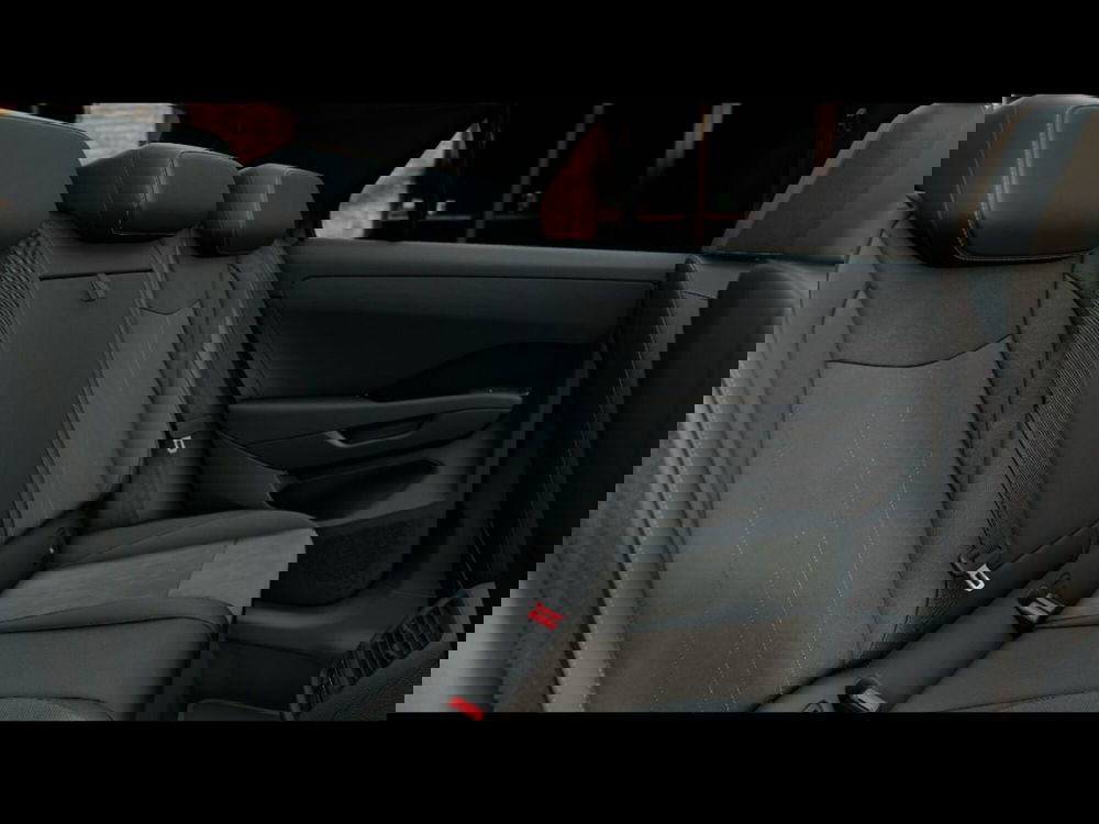 Volkswagen T-Roc nuova a Livorno (9)