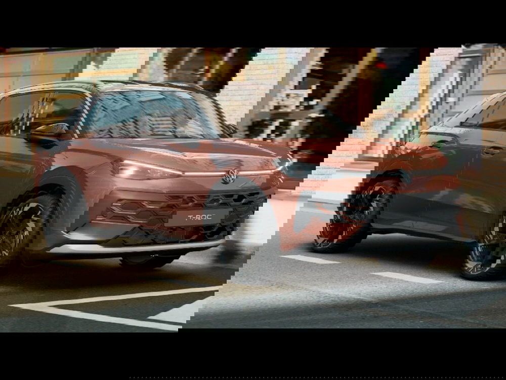 Volkswagen T-Roc nuova a Livorno