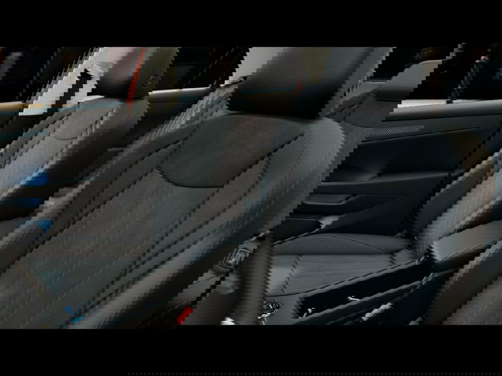 Volkswagen T-Roc nuova a Livorno (8)