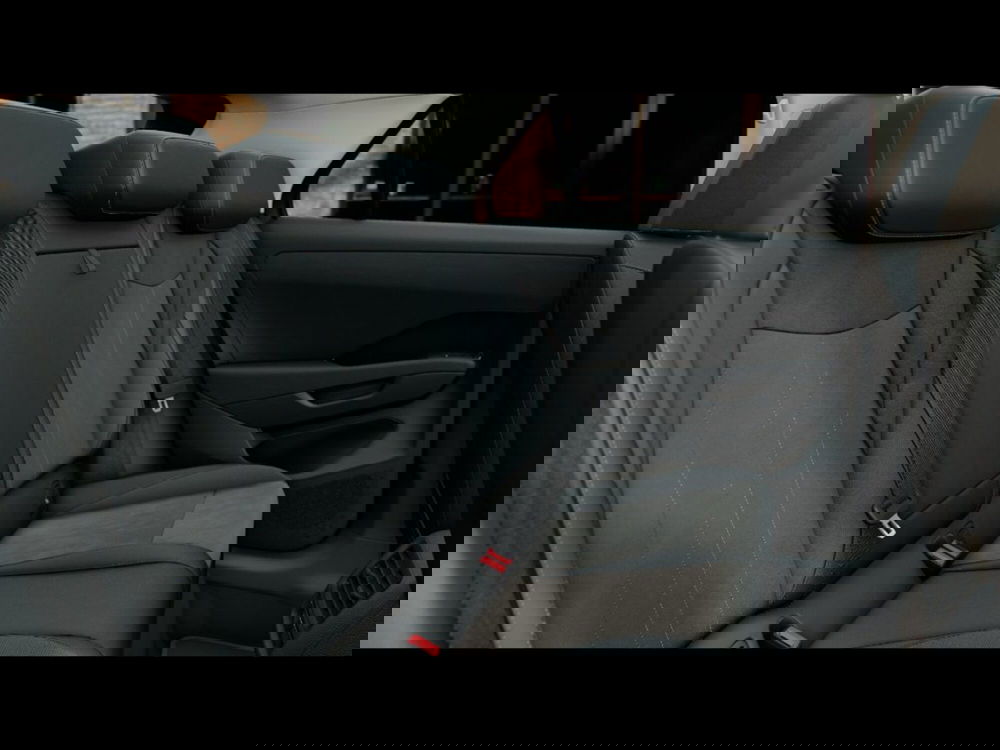 Volkswagen T-Roc nuova a Livorno (9)