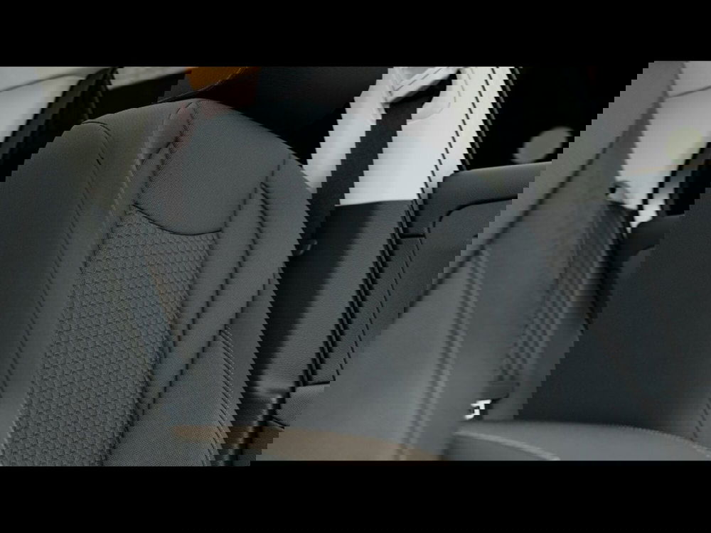 Volkswagen T-Roc nuova a Livorno (7)