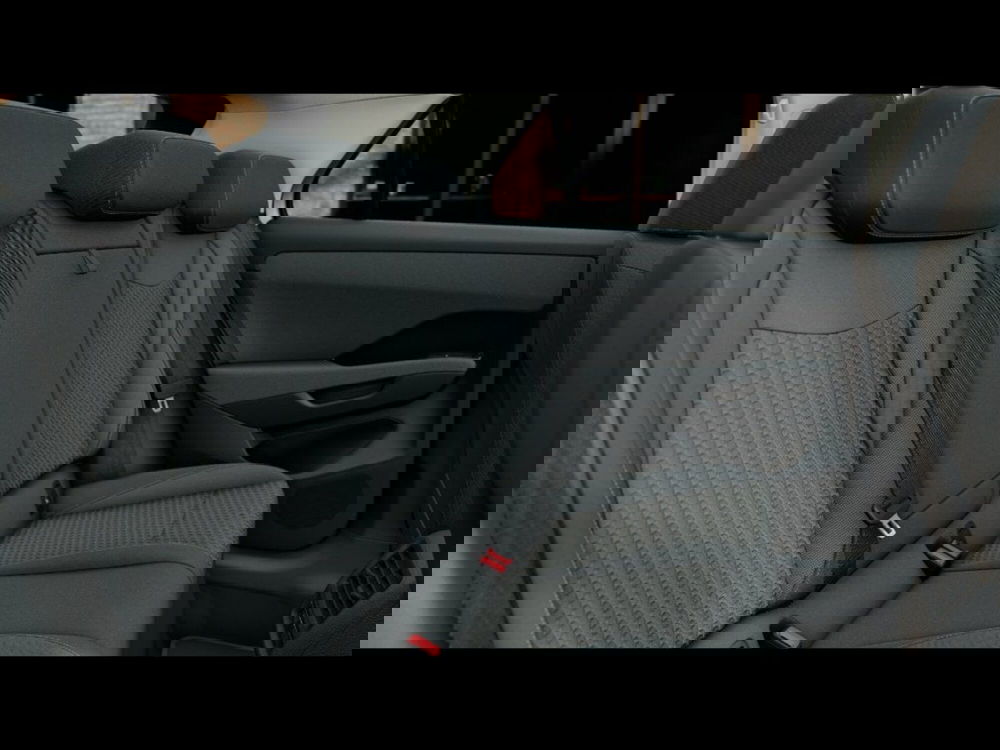 Volkswagen T-Roc nuova a Livorno (9)