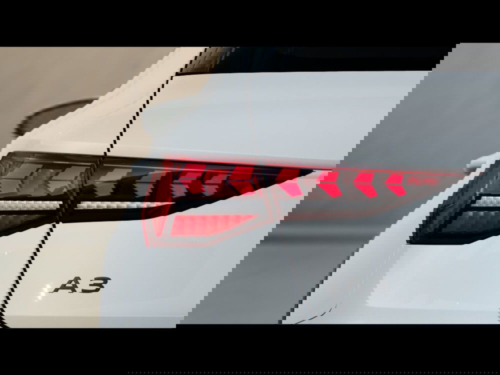 Audi A3 allstreet nuova a Pisa (7)