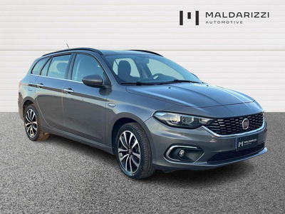 Fiat Tipo Station Wagon Tipo 1.6 Mjt S&amp;S SW Lounge del 2019 usata a Bari
