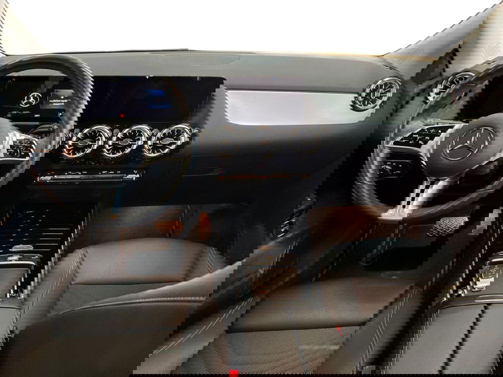 Mercedes-Benz GLA SUV usata a Bari (8)