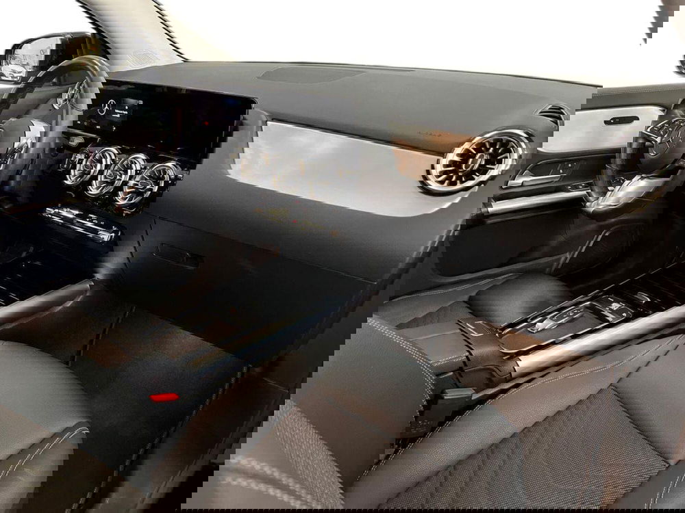 Mercedes-Benz GLA SUV usata a Bari (9)