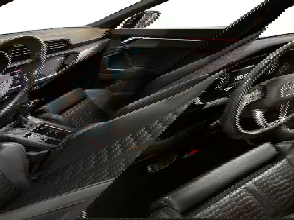 Audi RS Q3 Sportback usata a Bari (10)