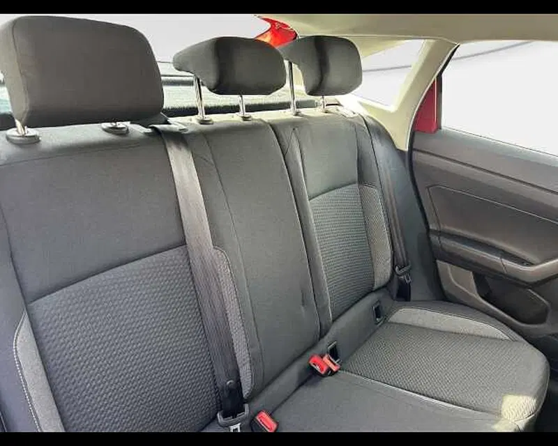 Volkswagen Taigo usata a Roma (9)