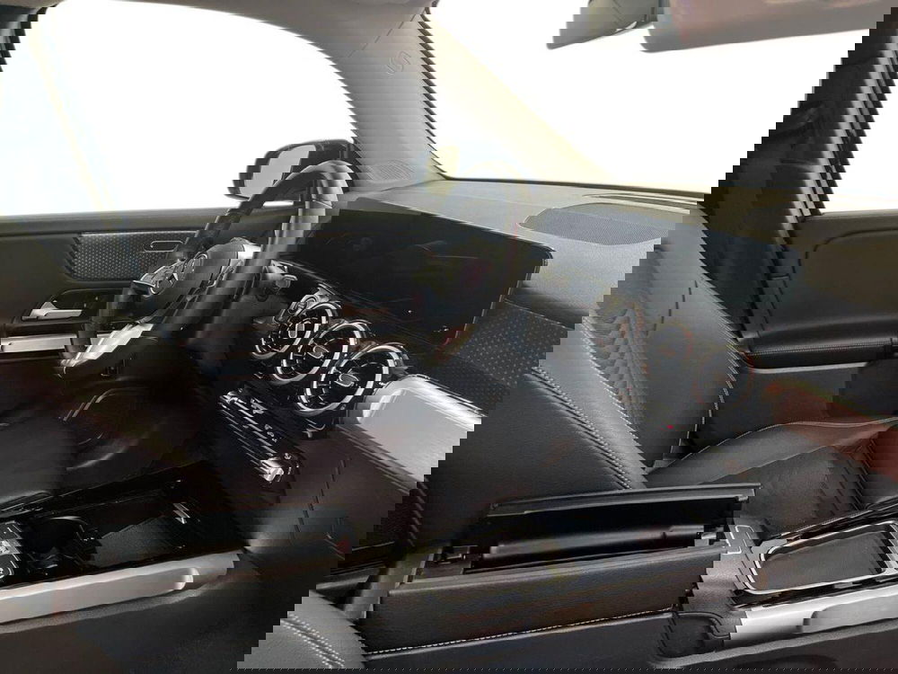 Mercedes-Benz GLB usata a Milano (15)