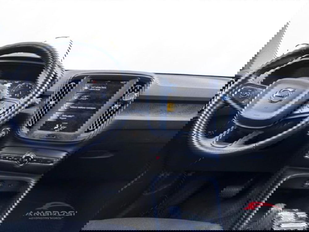 Volvo XC40 usata a Perugia (15)