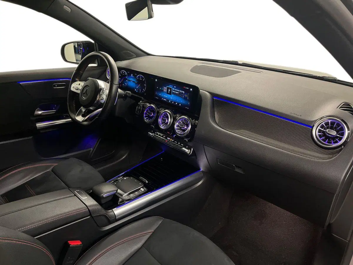 Mercedes-Benz GLA SUV usata a Milano (15)