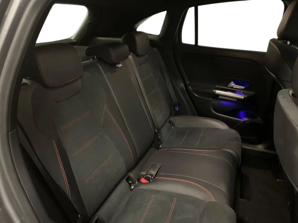 Mercedes-Benz GLA SUV usata a Milano (16)