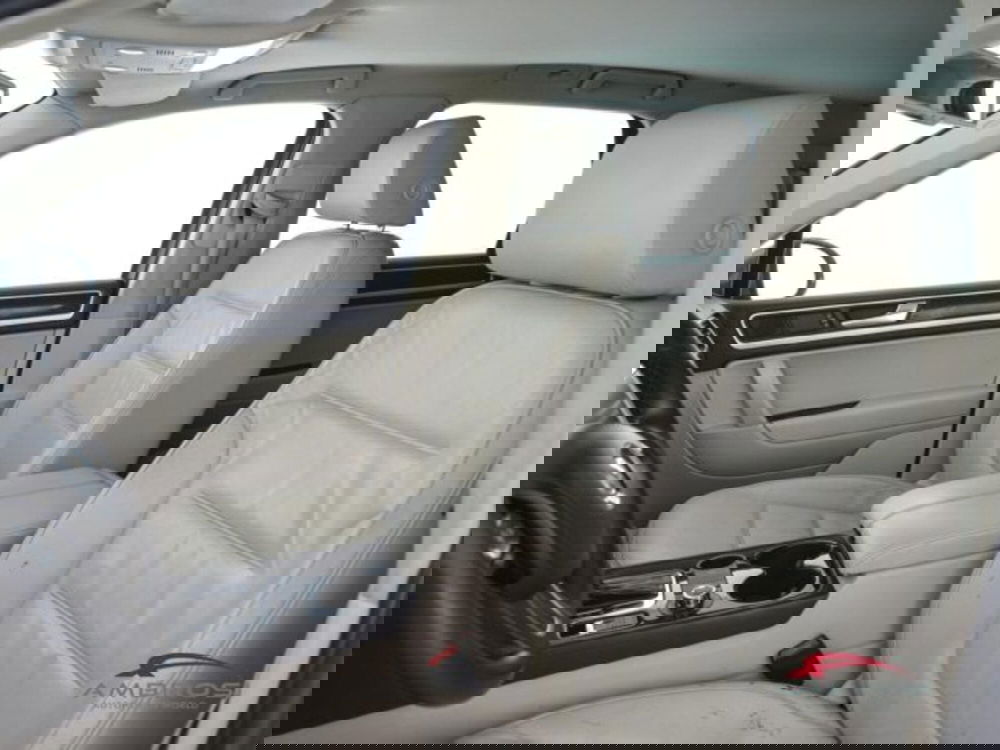 Volkswagen Touareg usata a Perugia (10)