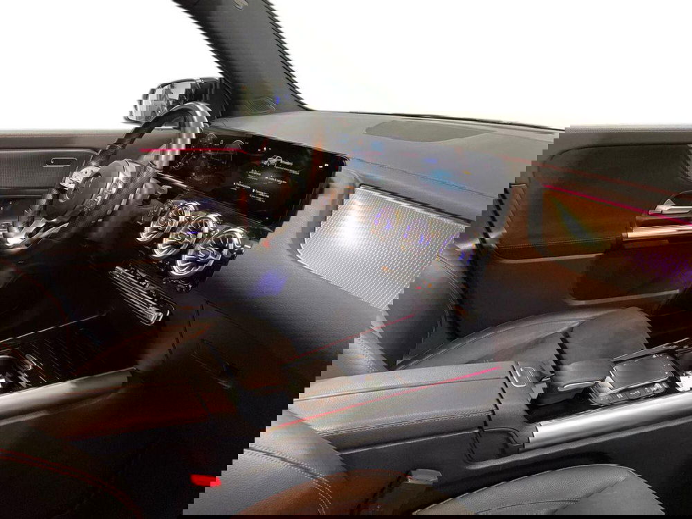 Mercedes-Benz EQA usata a Macerata (12)