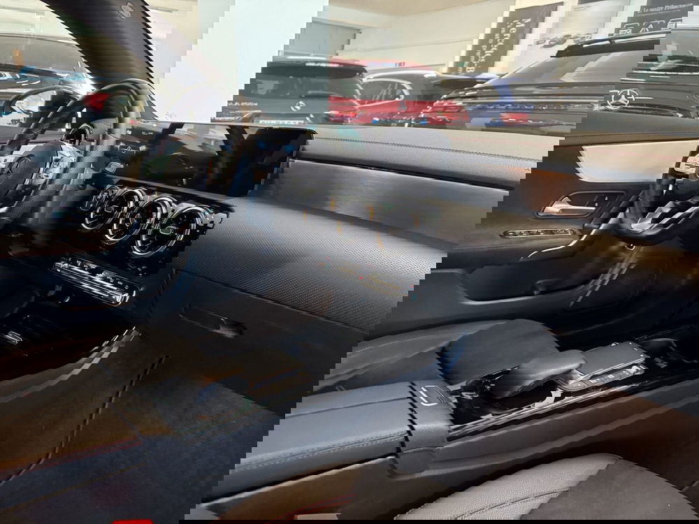 Mercedes-Benz CLA Shooting Brake usata a Messina (9)