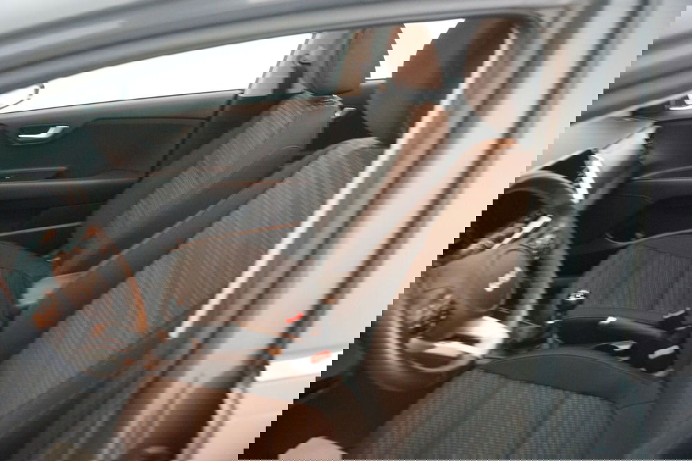 Kia Stonic usata a Torino (9)