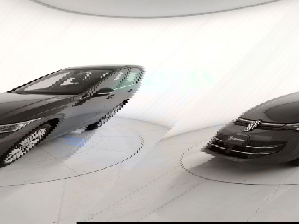 Volkswagen Golf usata a Massa-Carrara