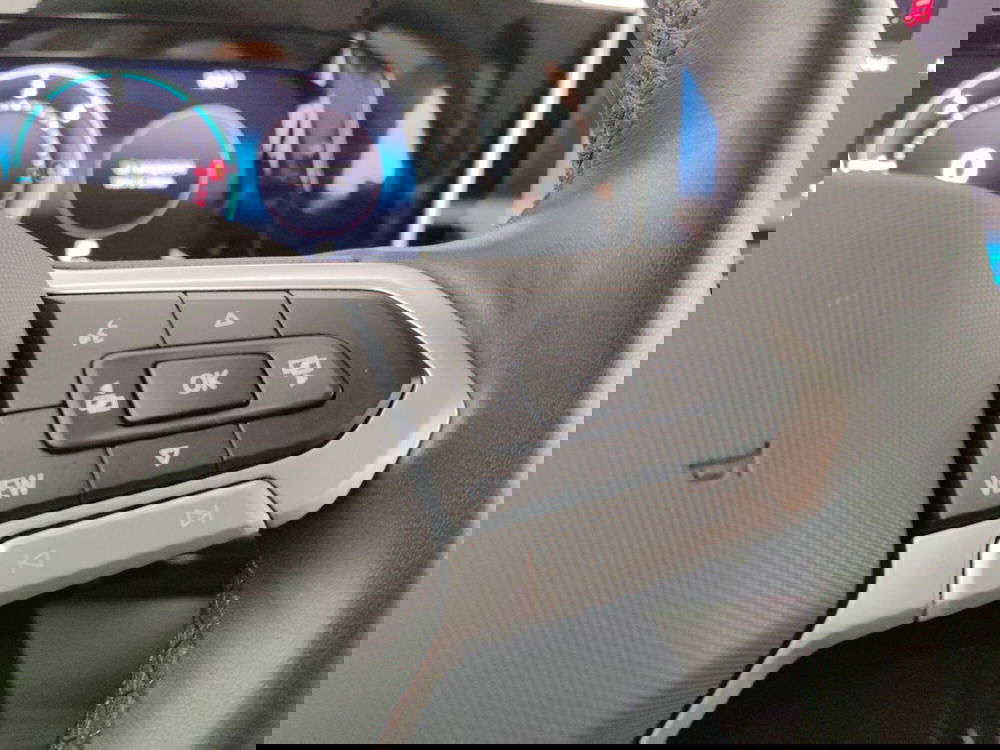 Volkswagen Golf usata a Massa-Carrara (13)