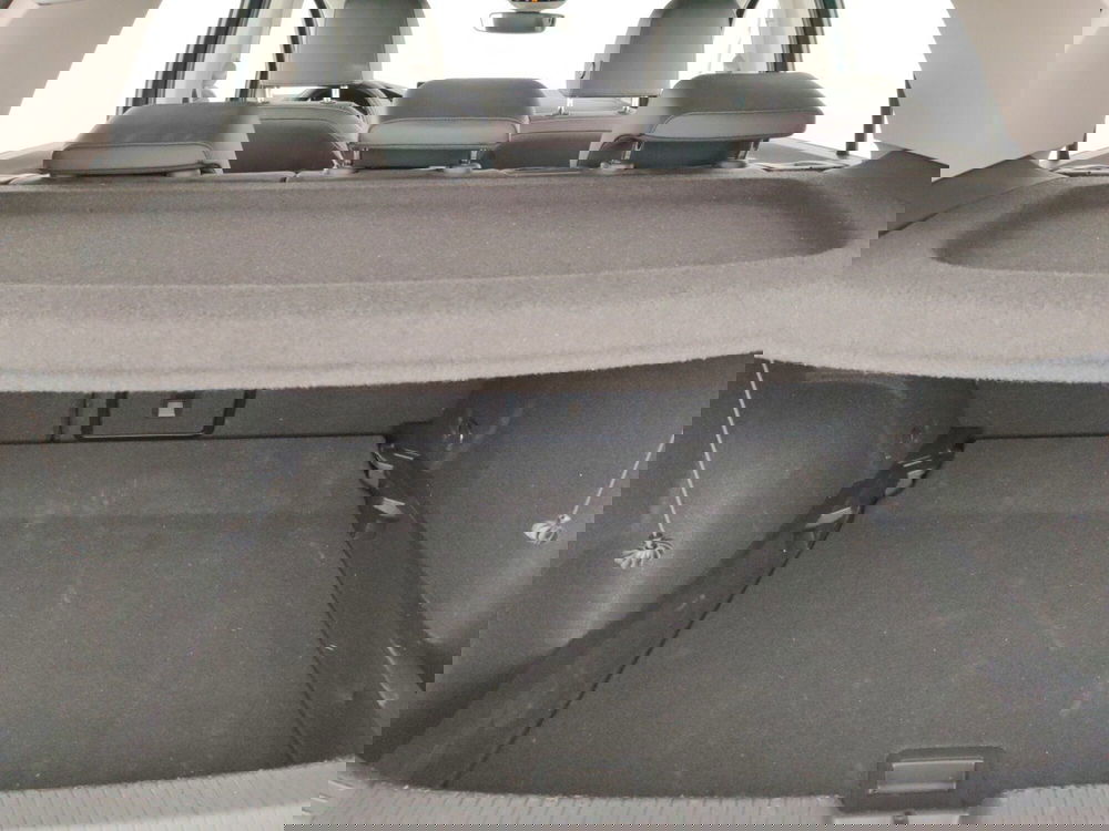 Volkswagen Golf usata a Massa-Carrara (17)