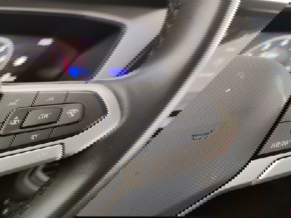 Volkswagen T-Cross usata a Massa-Carrara (13)