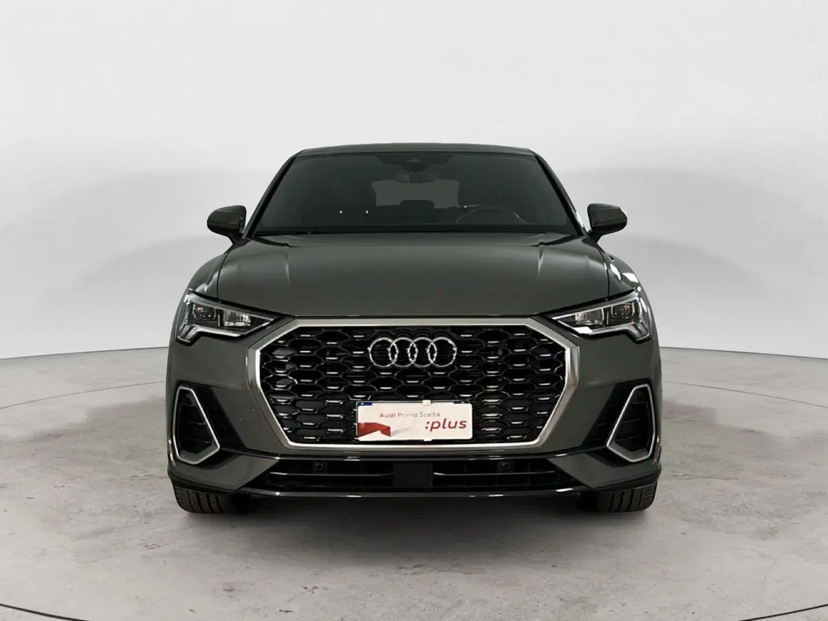 Audi Q3 Sportback usata a Napoli (2)