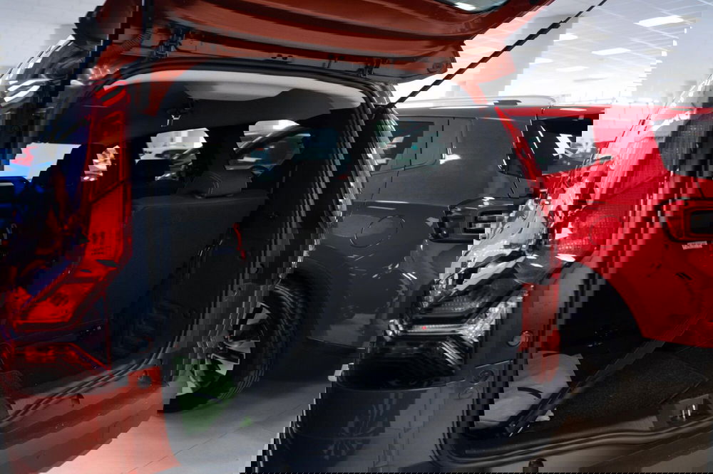 Dacia Jogger nuova a Torino (15)