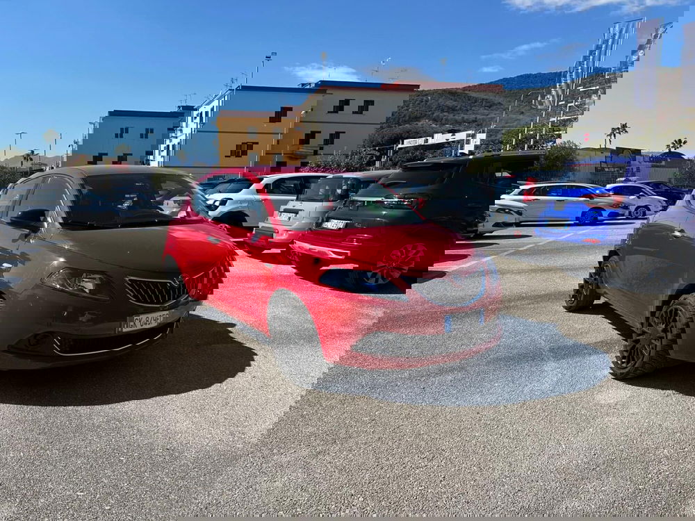 Lancia Ypsilon usata a Salerno (2)