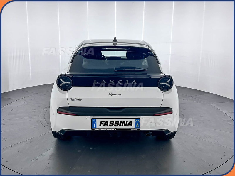 Lancia Ypsilon usata a Milano (5)