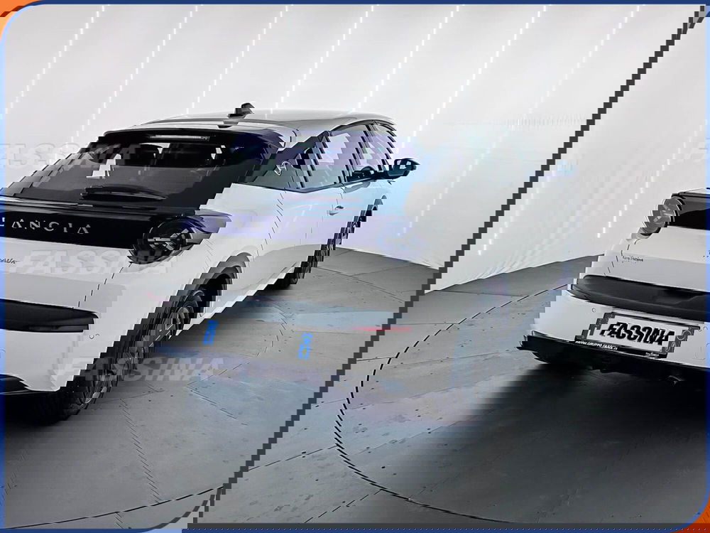 Lancia Ypsilon usata a Milano (6)