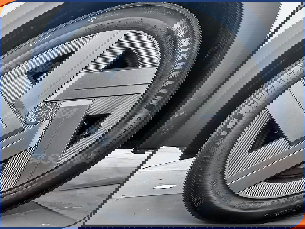 Lancia Ypsilon usata a Milano (7)