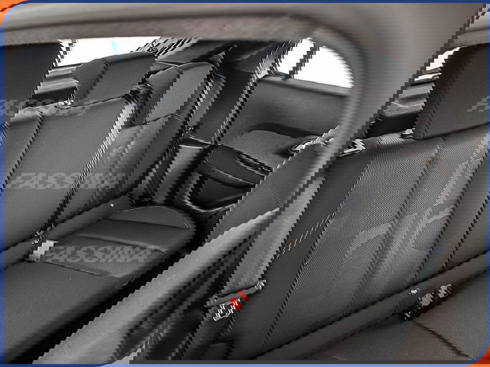 Lancia Ypsilon usata a Milano (10)