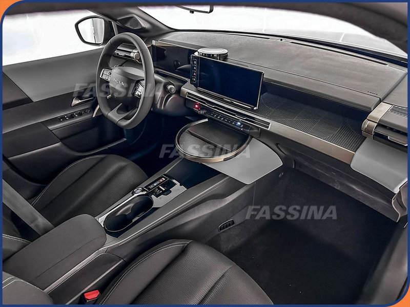 Lancia Ypsilon usata a Milano (12)