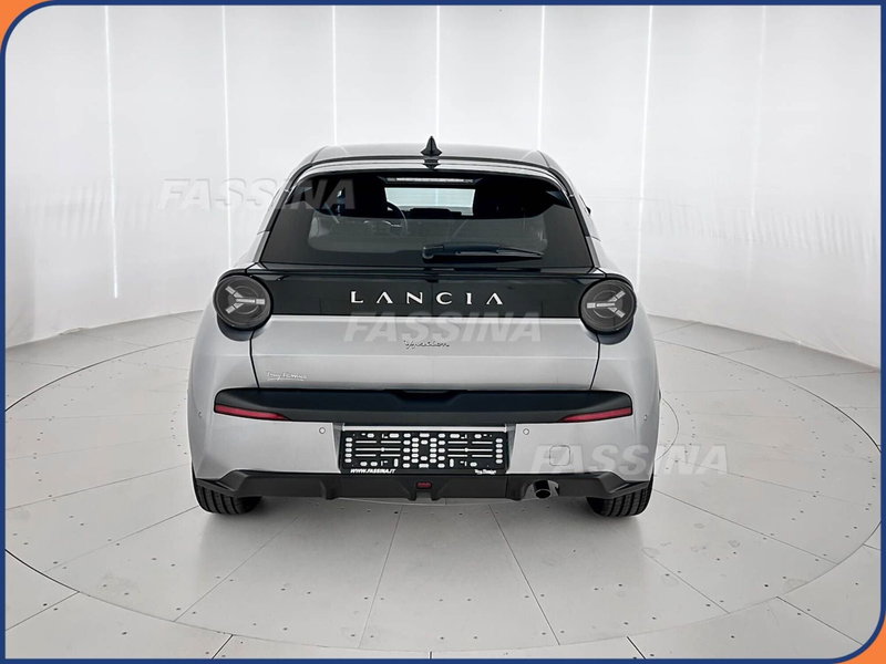 Lancia Ypsilon usata a Milano (4)