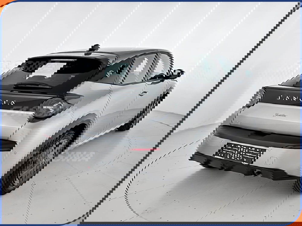 Lancia Ypsilon usata a Milano (5)