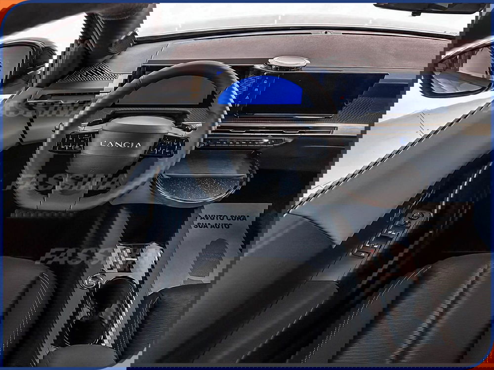 Lancia Ypsilon usata a Milano (9)